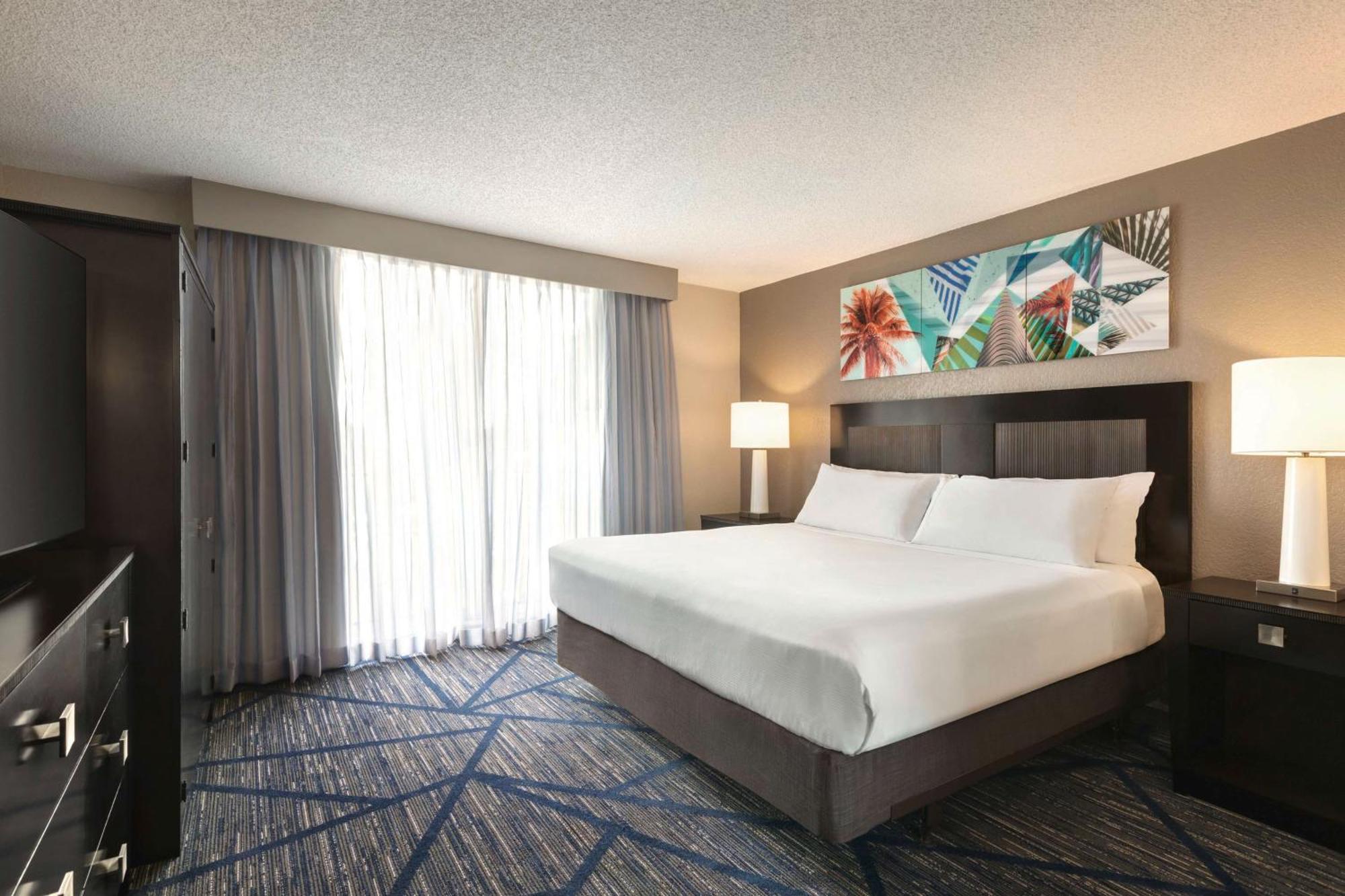 Embassy Suites By Hilton Miami International Airport Miami Springs Екстериор снимка