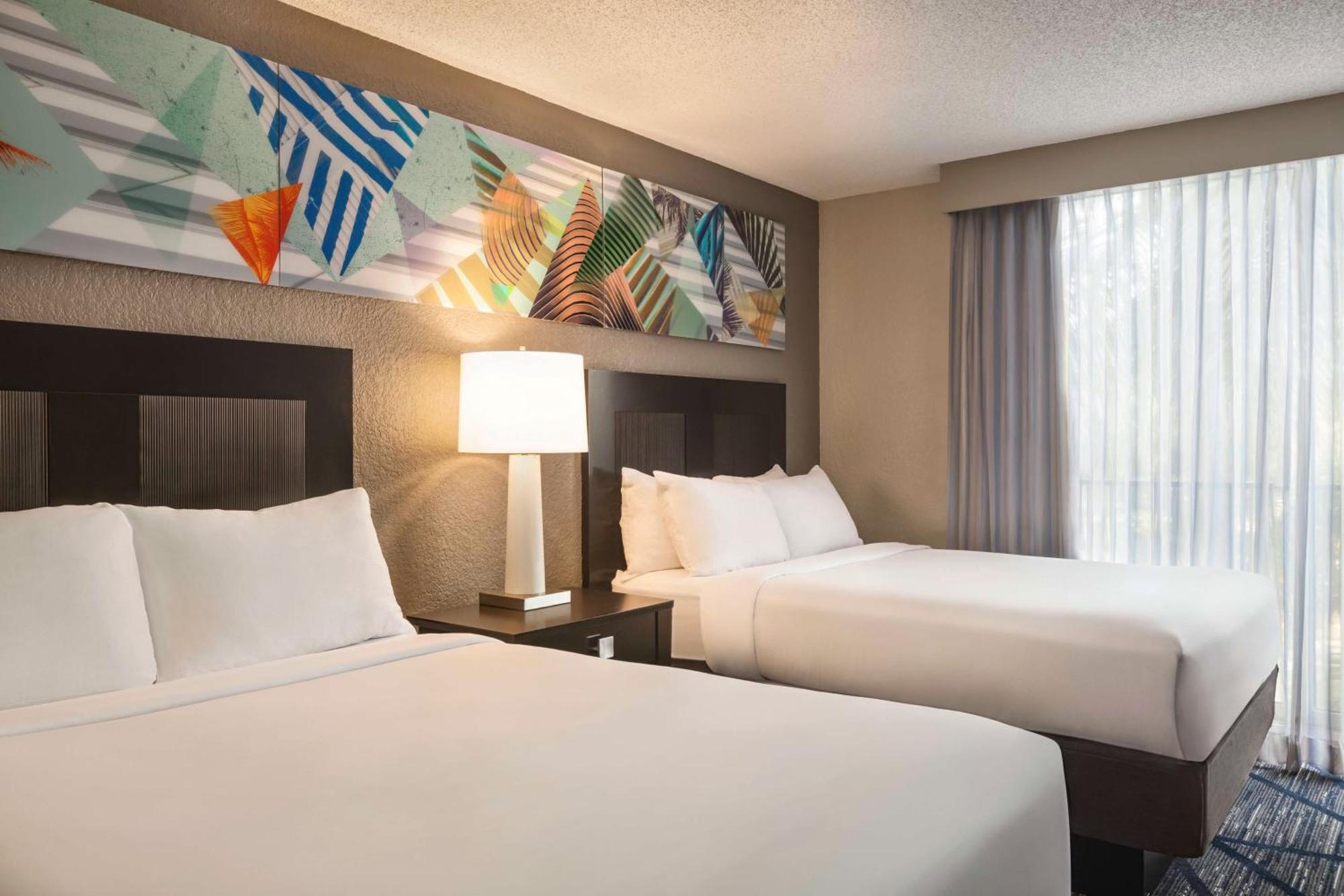 Embassy Suites By Hilton Miami International Airport Miami Springs Екстериор снимка