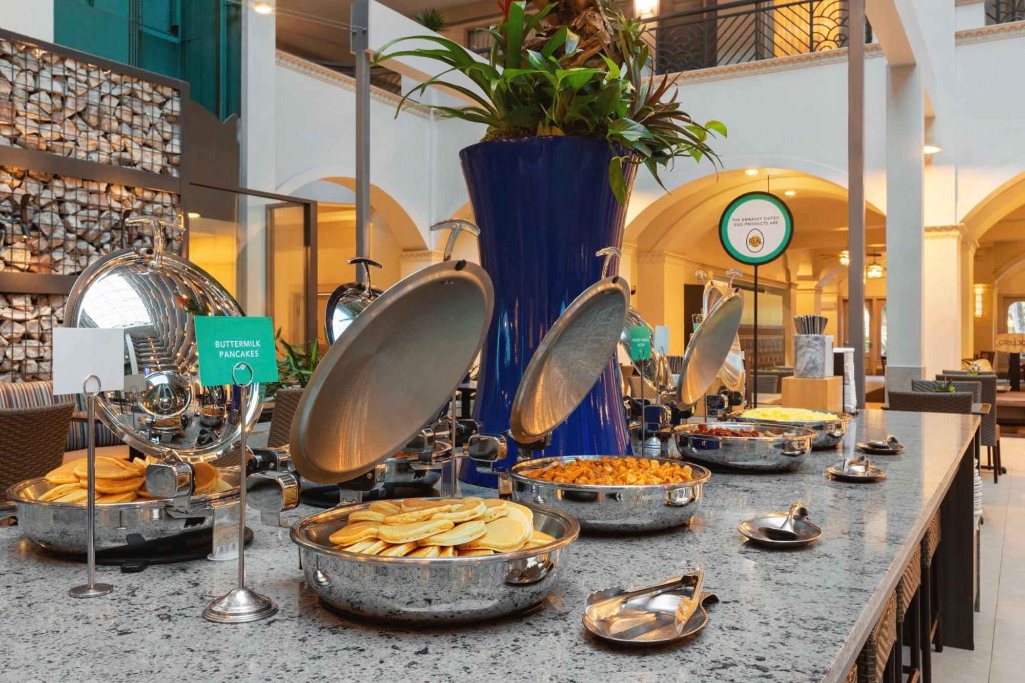 Embassy Suites By Hilton Miami International Airport Miami Springs Екстериор снимка